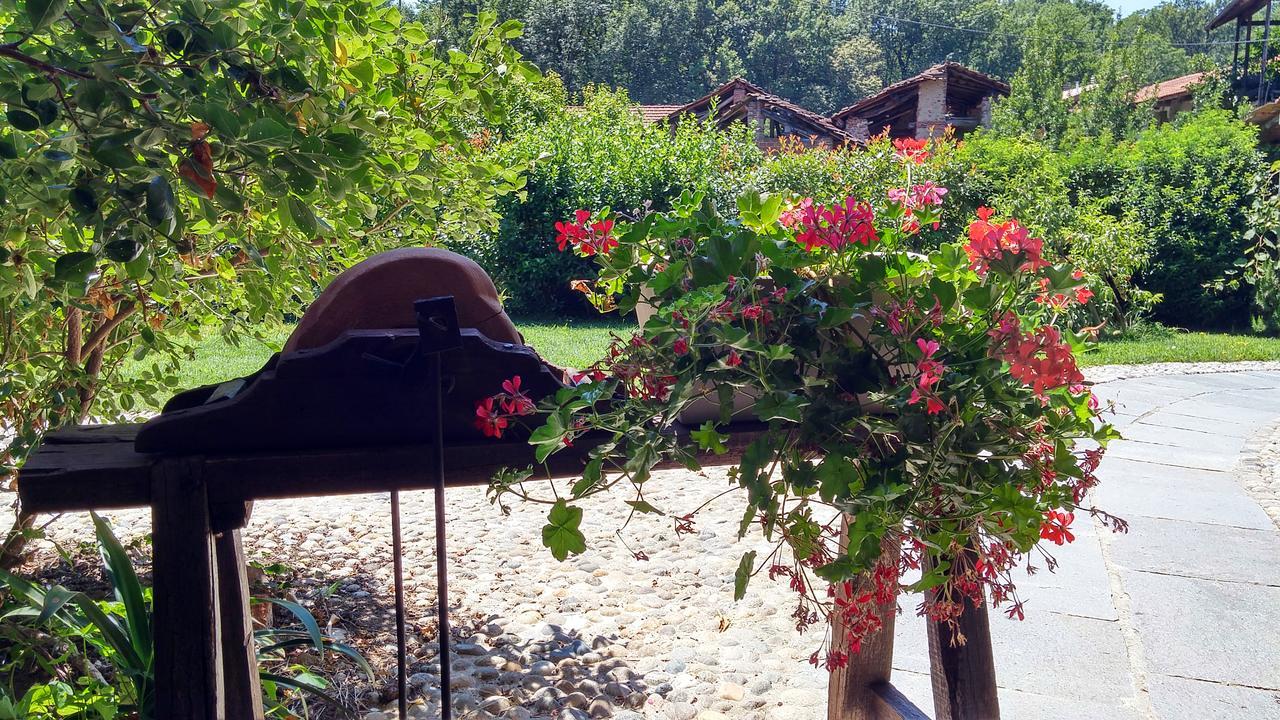 Bed and Breakfast Relais Profumo di Vino Borgomanero Esterno foto
