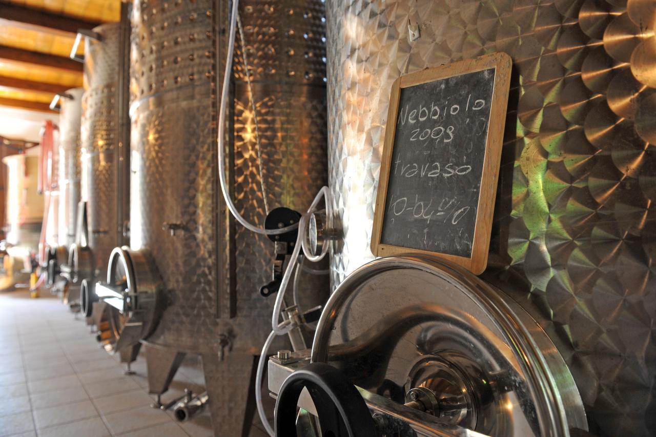 Bed and Breakfast Relais Profumo di Vino Borgomanero Esterno foto